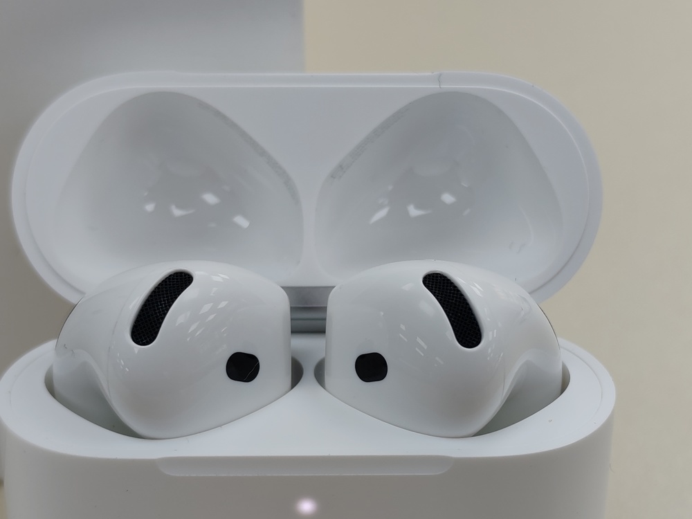 Наушники беспроводные Apple AirPods 4 с ANC