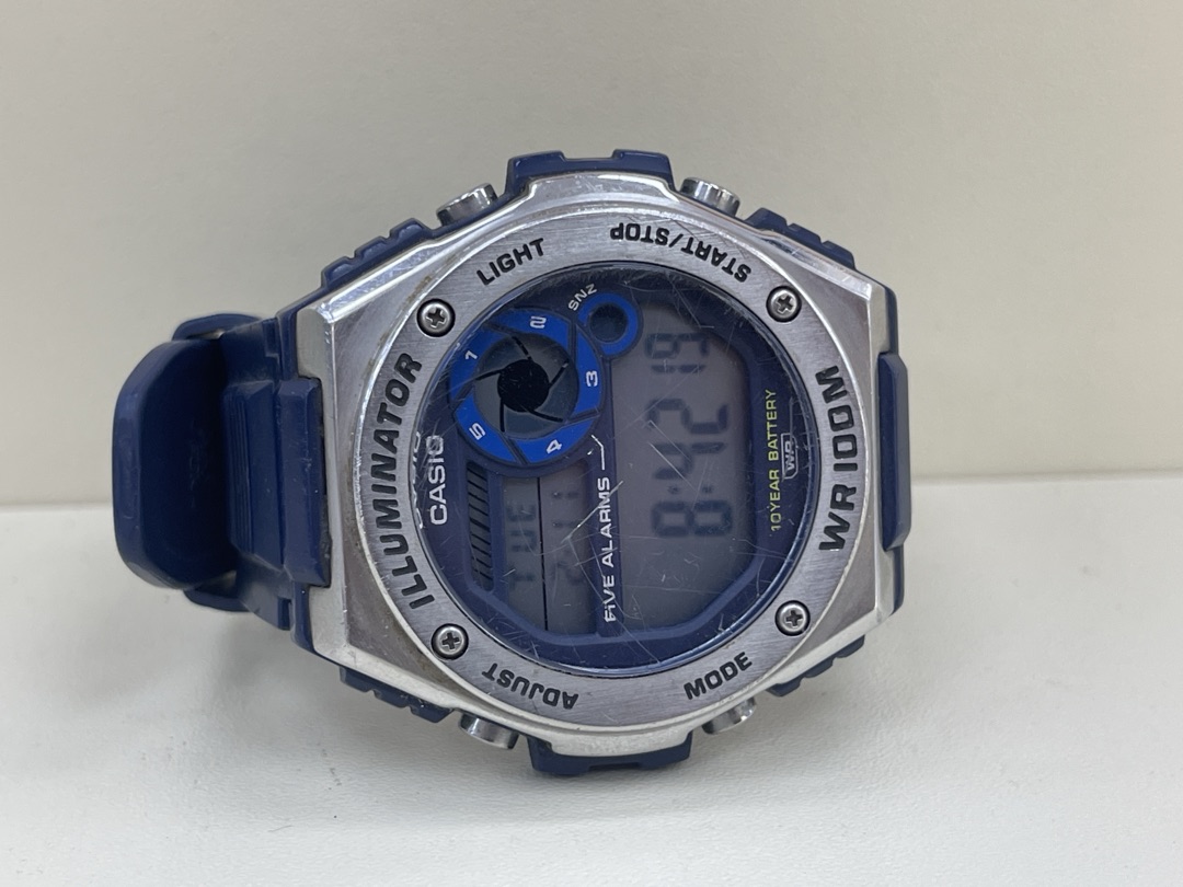 Часы наручные Casio W752