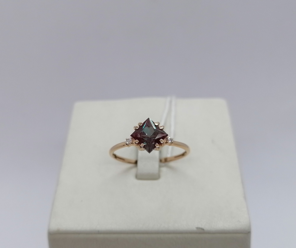 КОЛЬЦО С КАМНЯМИ (Au 585)