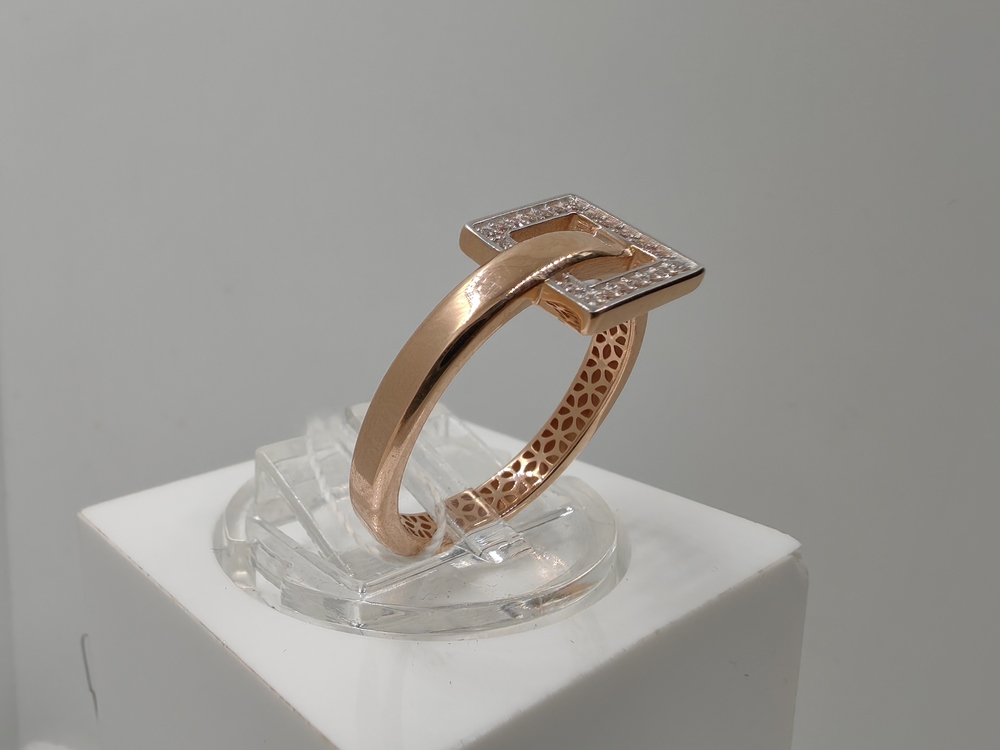 КОЛЬЦО С КАМНЯМИ (Au 585)