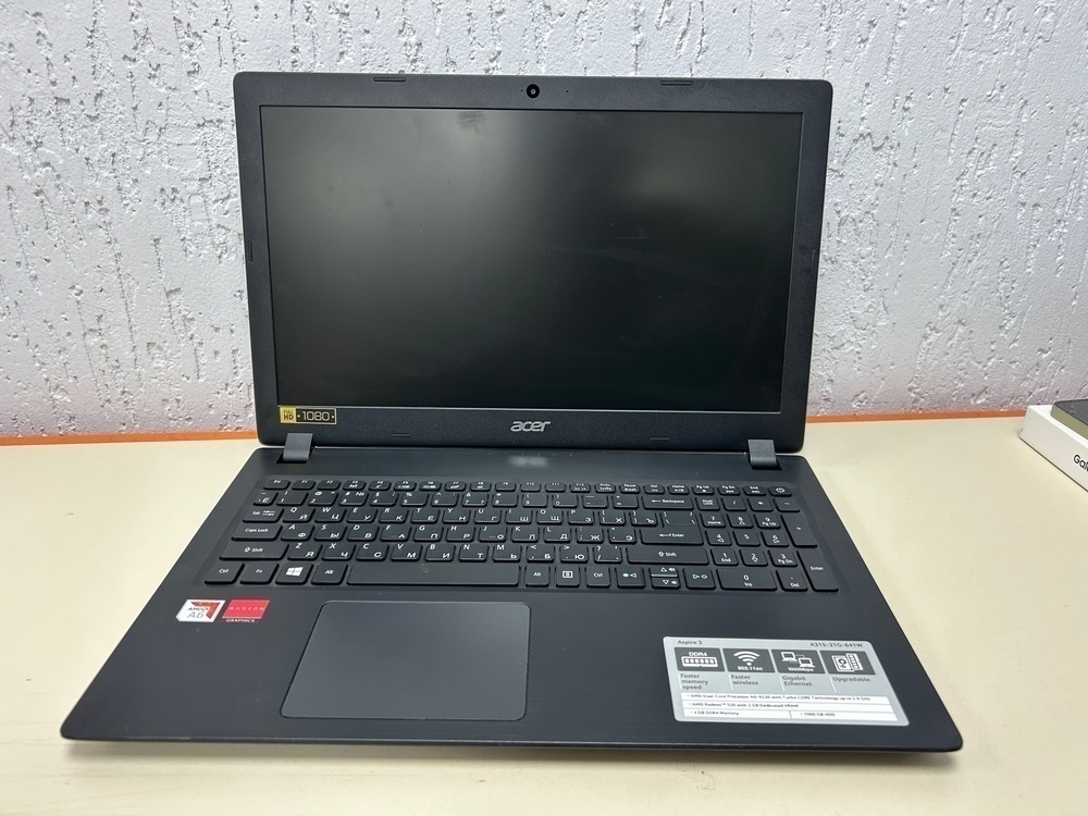 Ноутбук Acer; A6-9225, Radeon 520, 4 Гб, Нет, 1 Tb