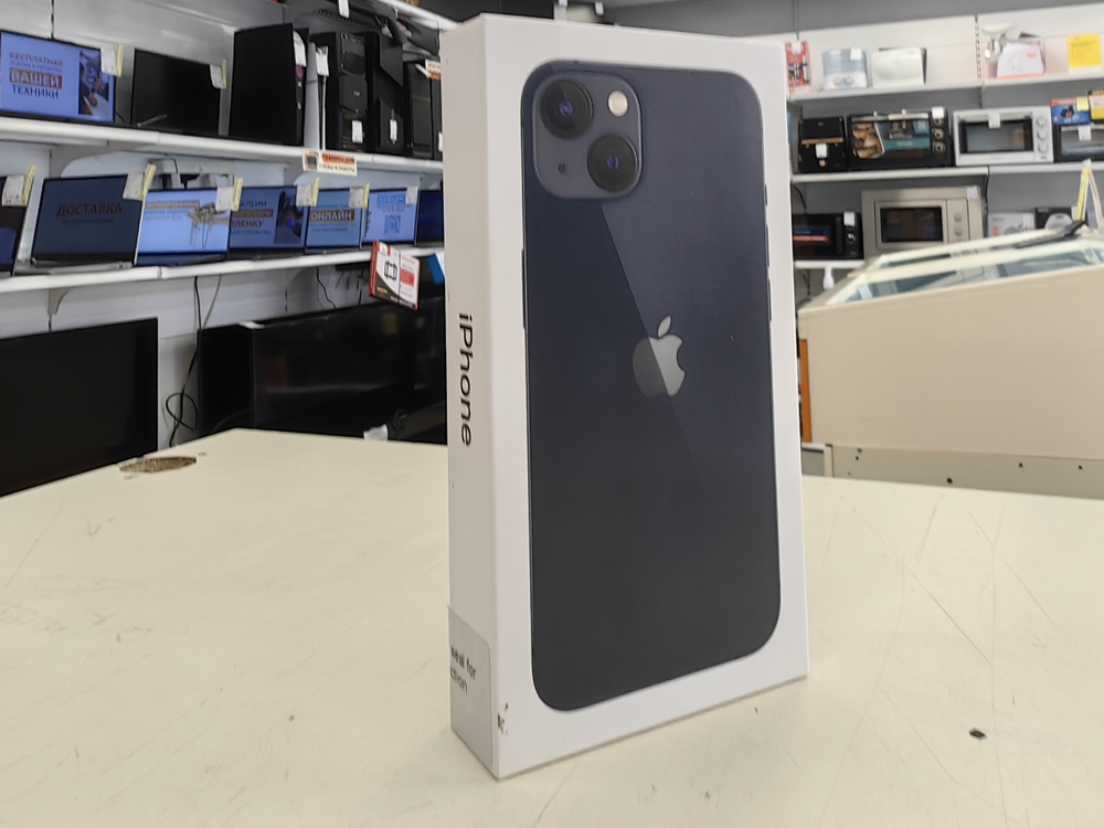 Смартфон Apple iPhone 13 128Gb