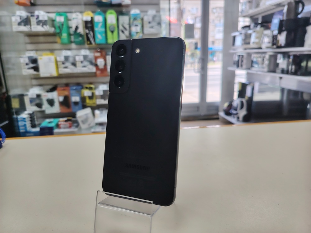 Смартфон Samsung Galaxy S22 8/128