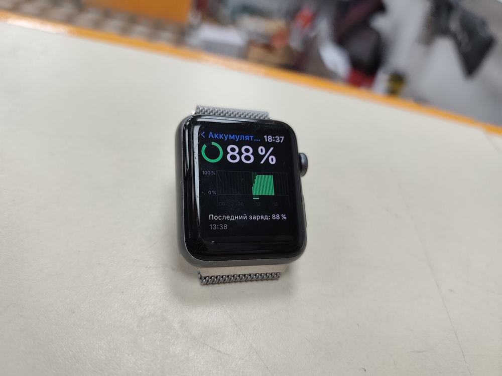 Смарт-часы Apple Watch Series 3 42 мм