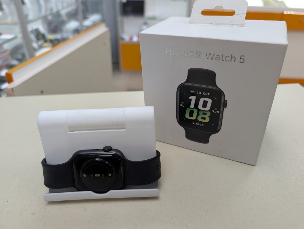 Смарт-часы Honor Watch 5