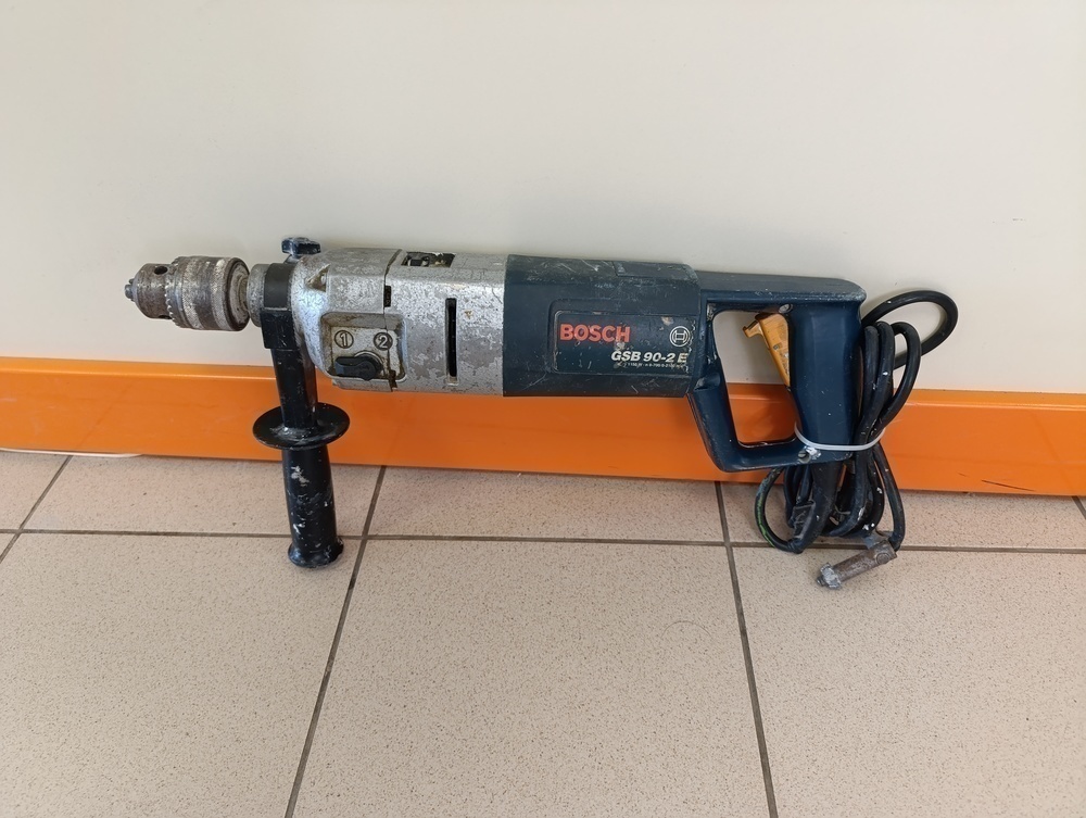 Перфоратор Bosch GSB 22-2RE