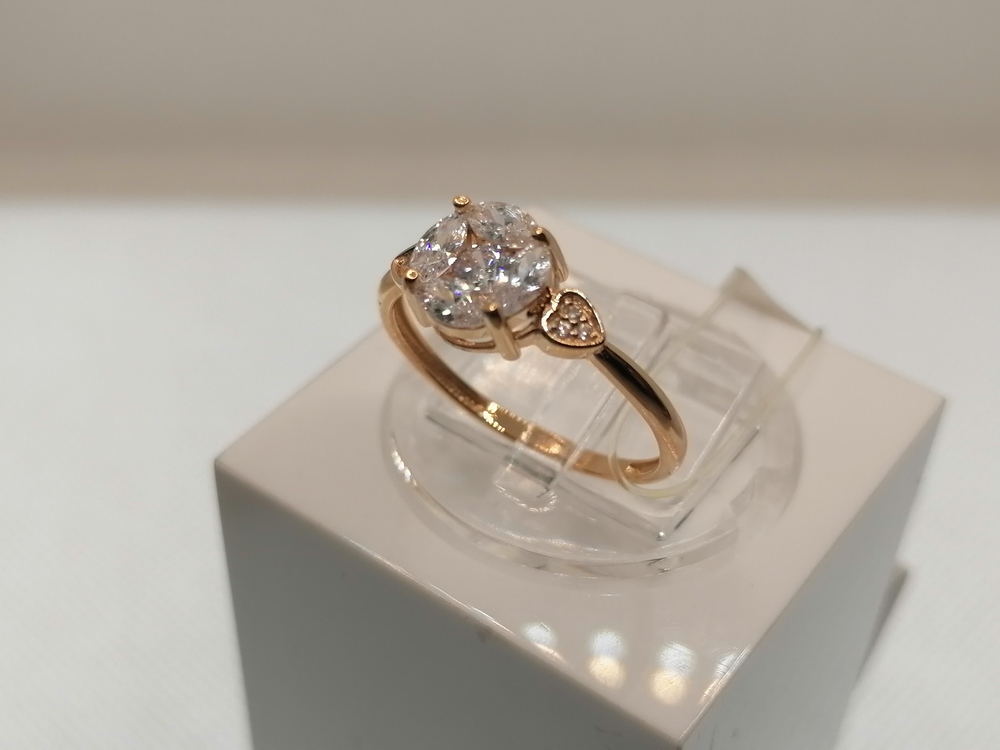 КОЛЬЦО С КАМНЯМИ (Au 585)