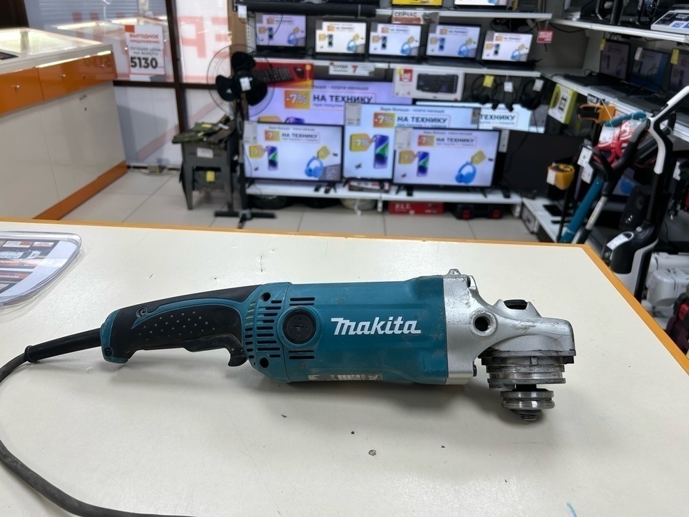Угловая шлифмашина Makita GA9050