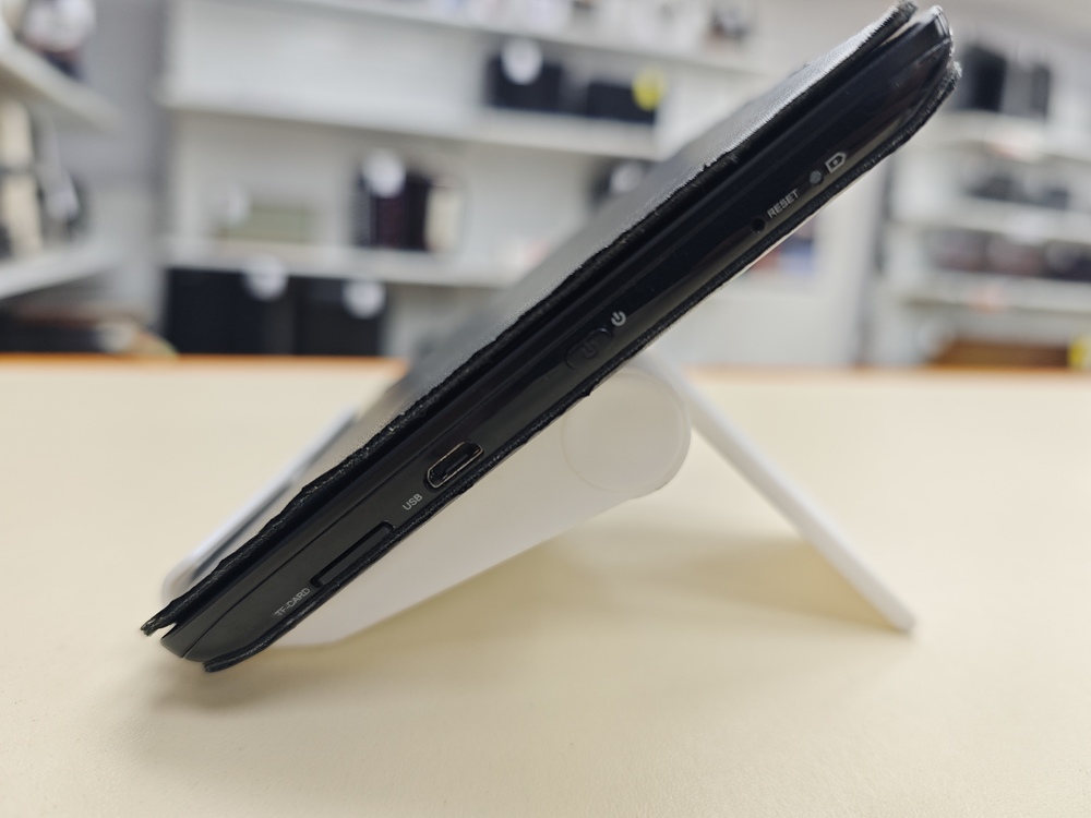 Электронная книга Digma E68B