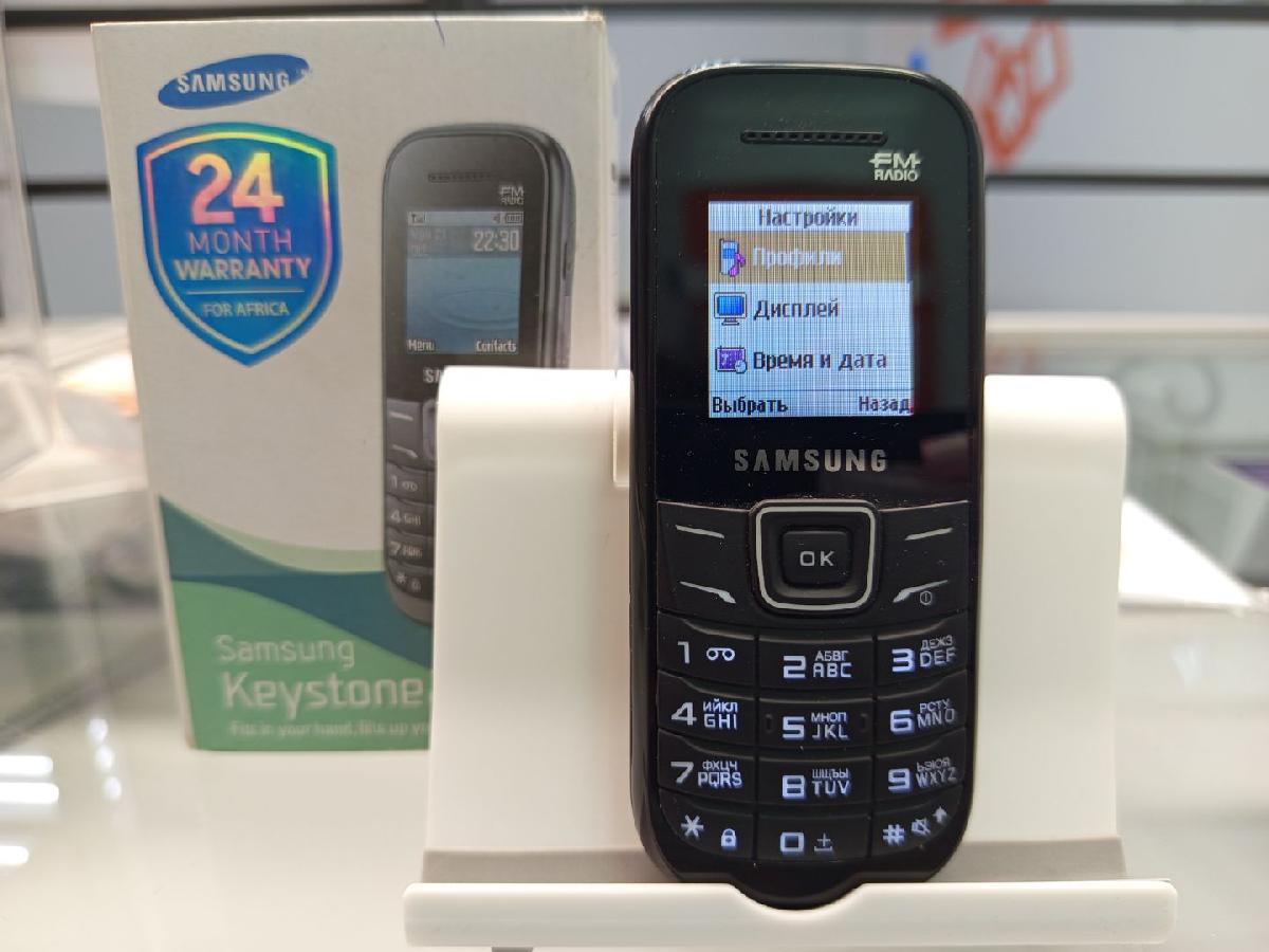 Смартфон Samsung GT-E1205