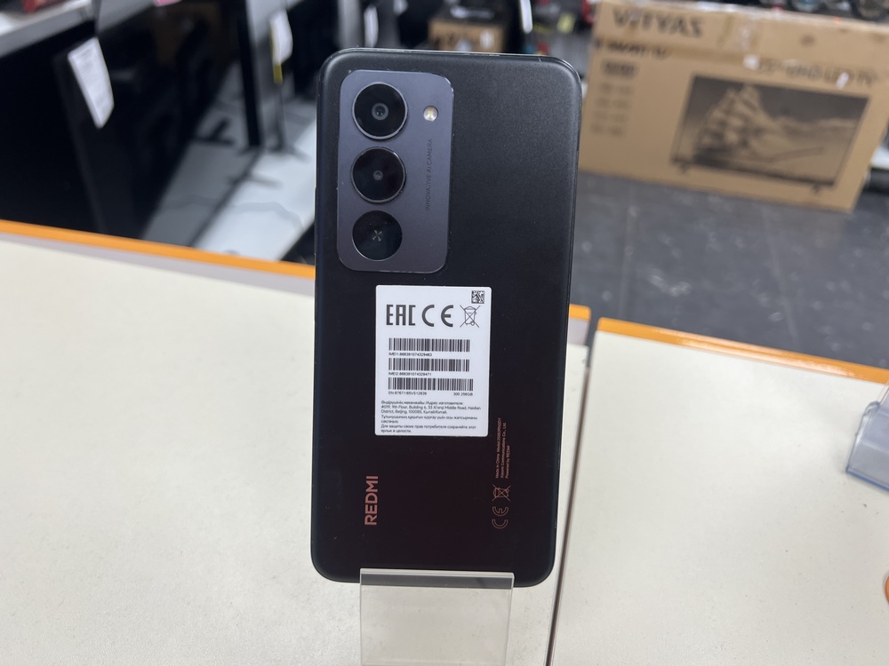 Смартфон Xiaomi Redmi 15 8/256