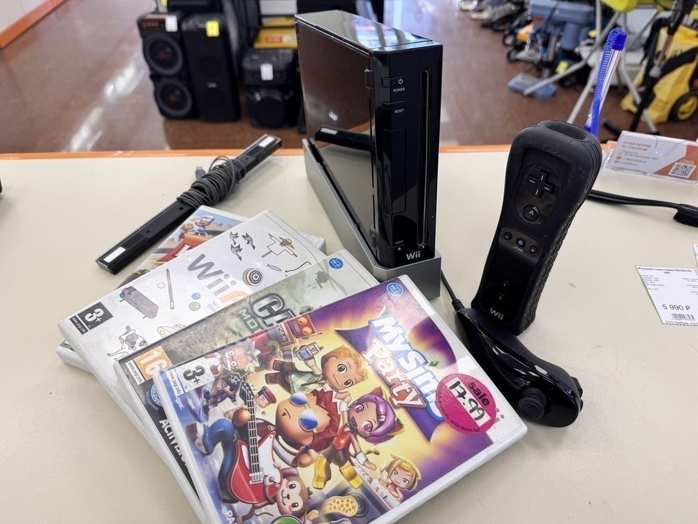 Игровая приставка Nintendo WII