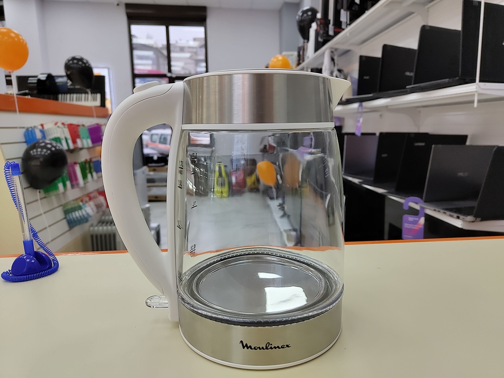 Чайник электрический Moulinex BY600130