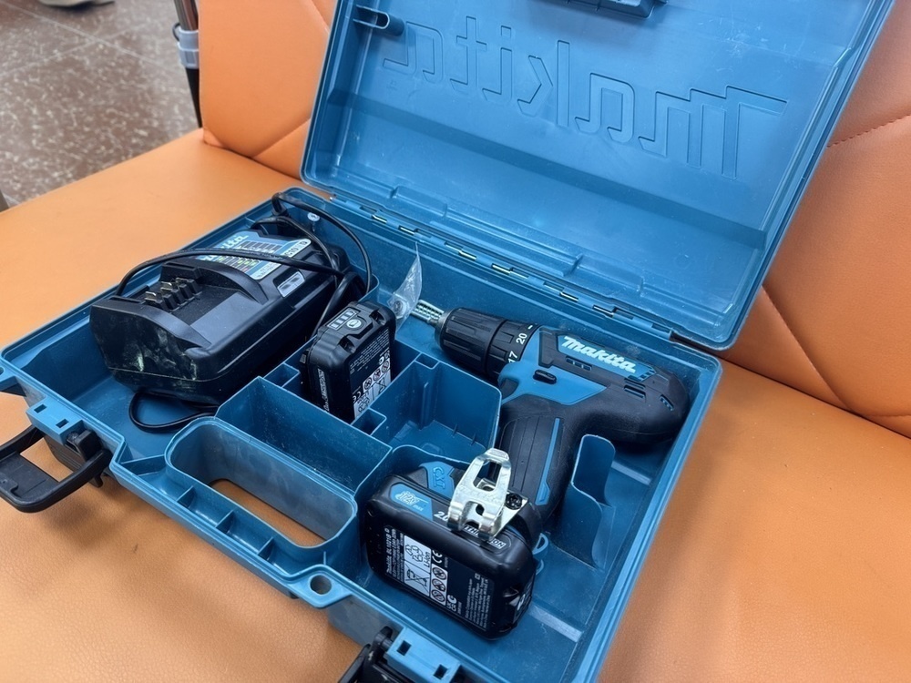 Шуруповерт Makita DF333D