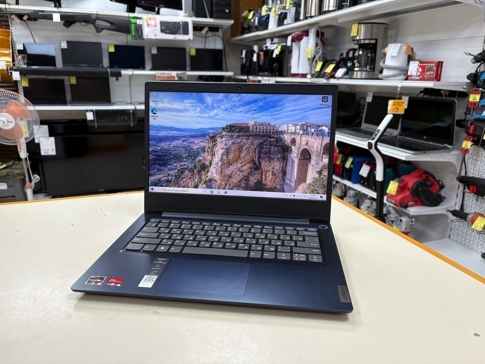 Ноутбук Lenovo 14ada05; Ryzen 5 3500U, Radeon Vega 8, 8 Гб, 512 GB, Нет
