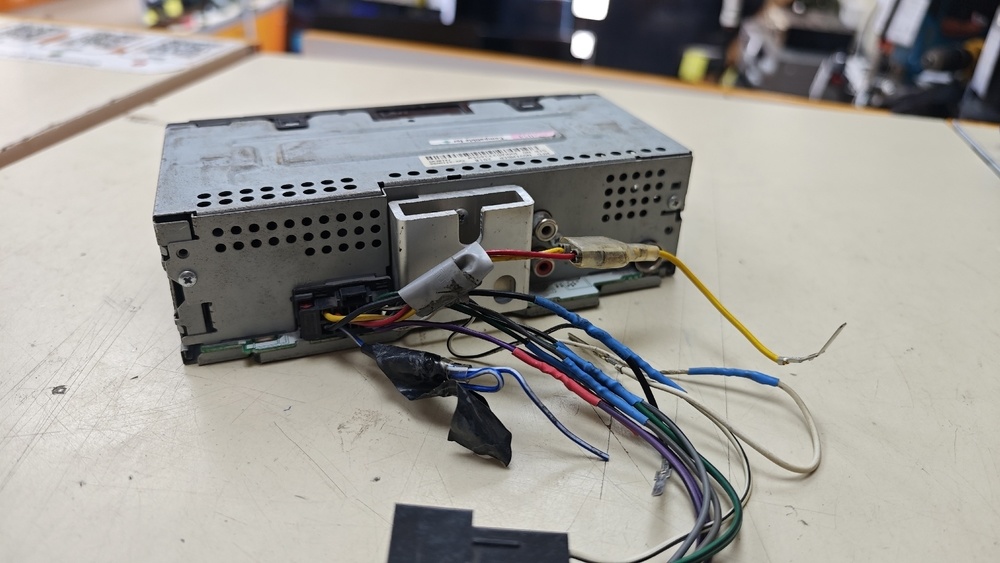 Автомагнитола Pioneer MVH-S110UB