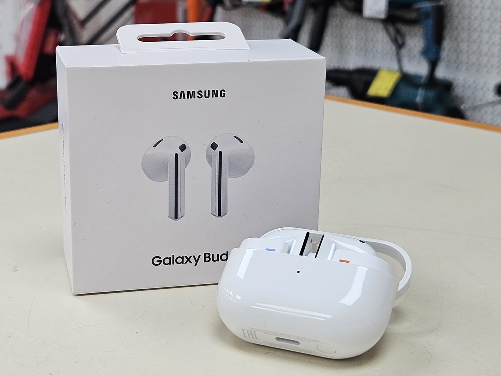 Наушники беспроводные Samsung BUDS 3