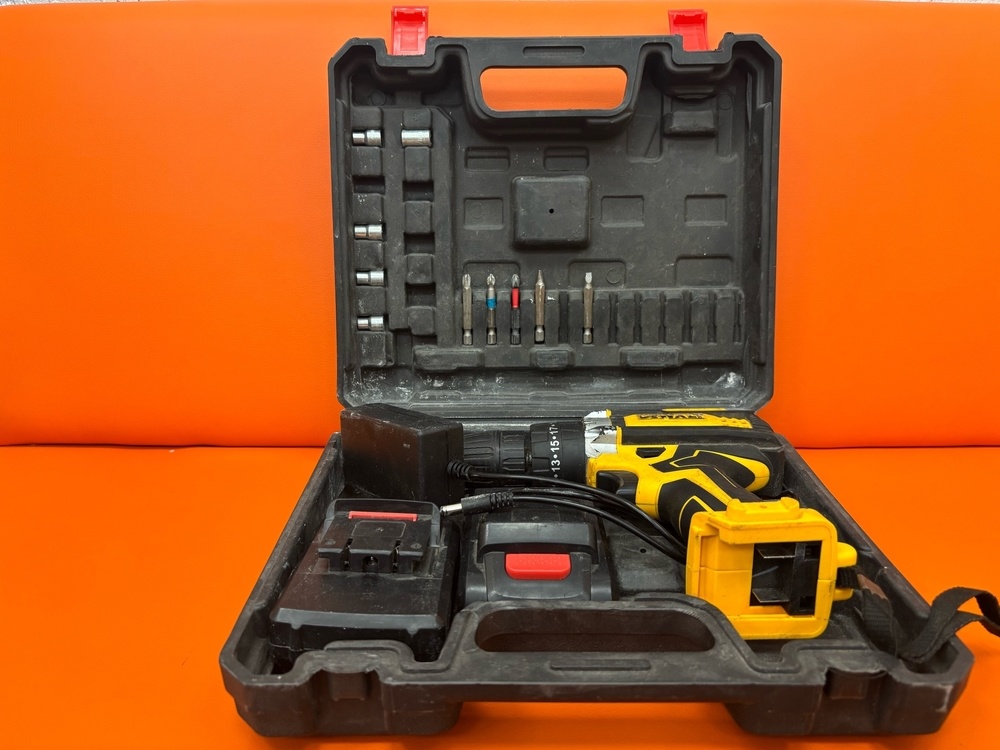 Шуруповерт Dewalt 48V