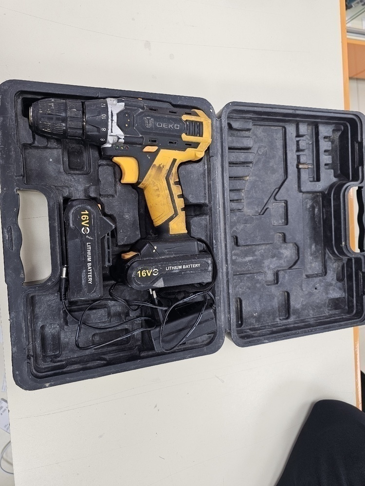 Шуруповерт Deko DKCD16FU-LI;