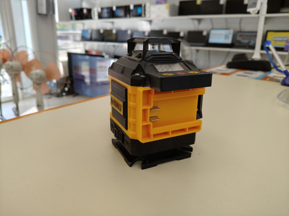 Нивелир Dewalt DW089LG