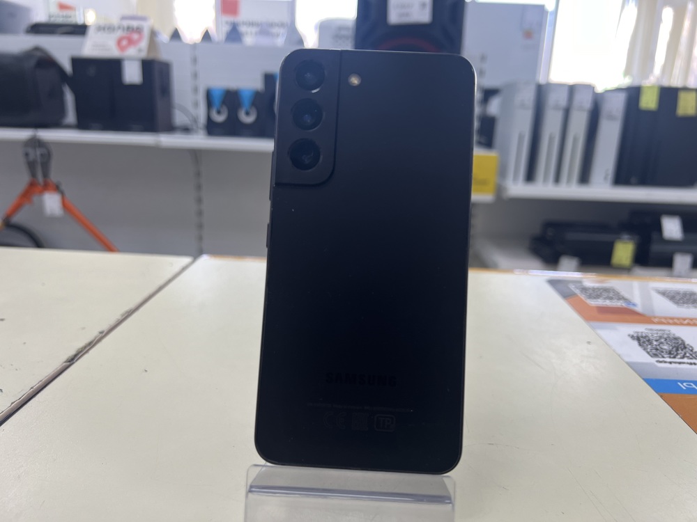 Смартфон Samsung Galaxy S22 8/128