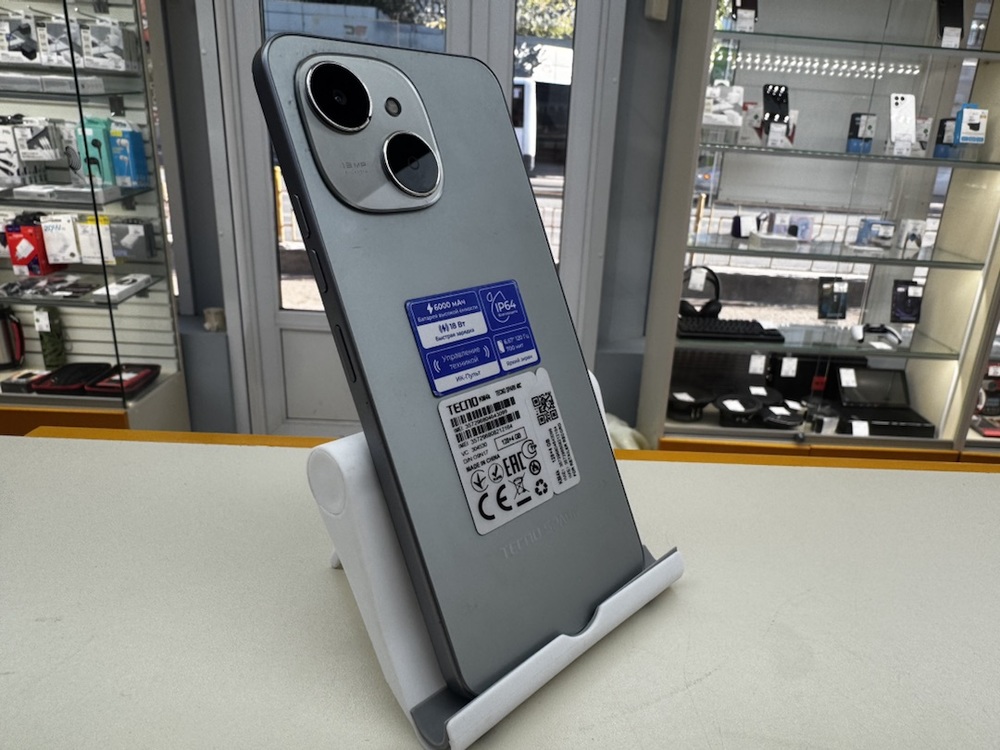 Смартфон Tecno Spark 40C 4/128