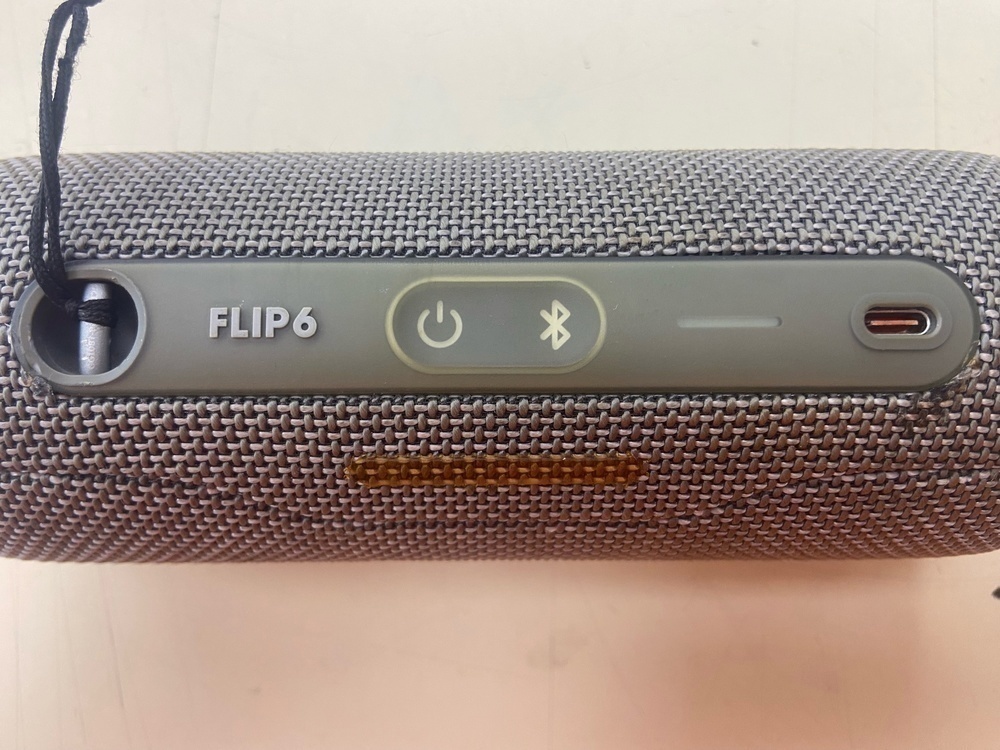 Портативная акустика JBL Flip 6;