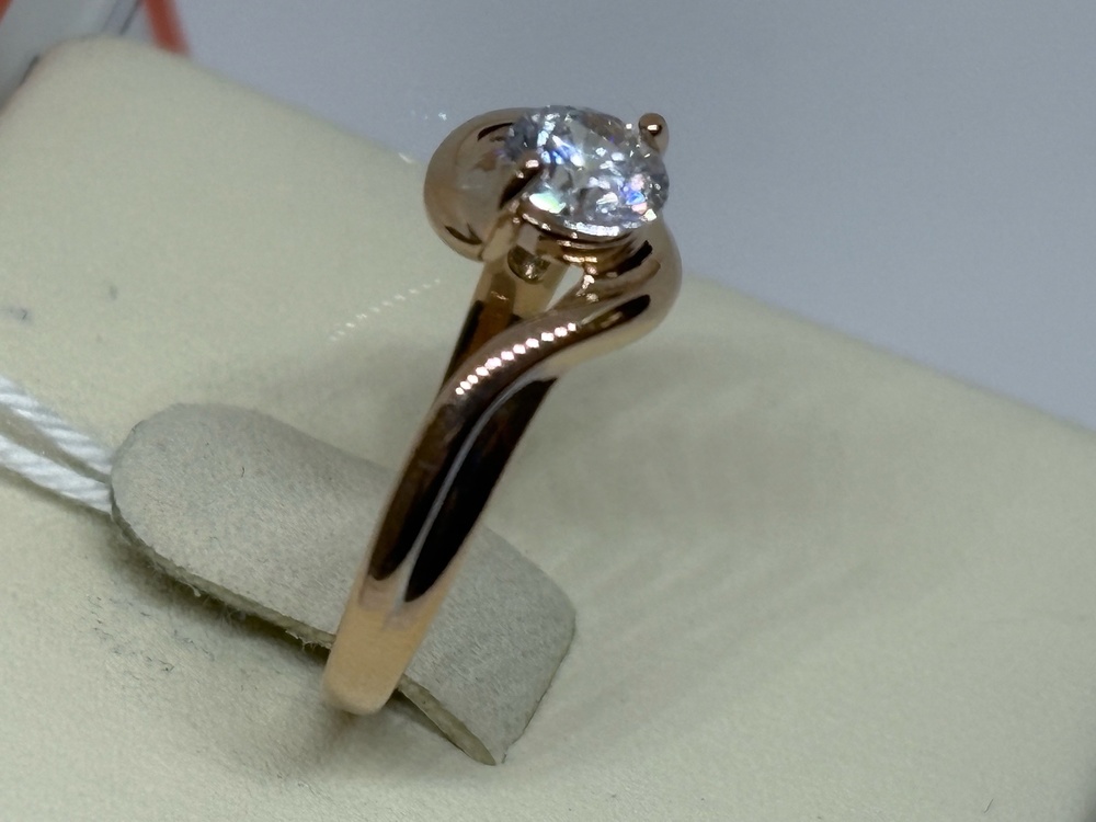 КОЛКМ585 КОЛЬЦО С КАМНЕМ (Au 585)