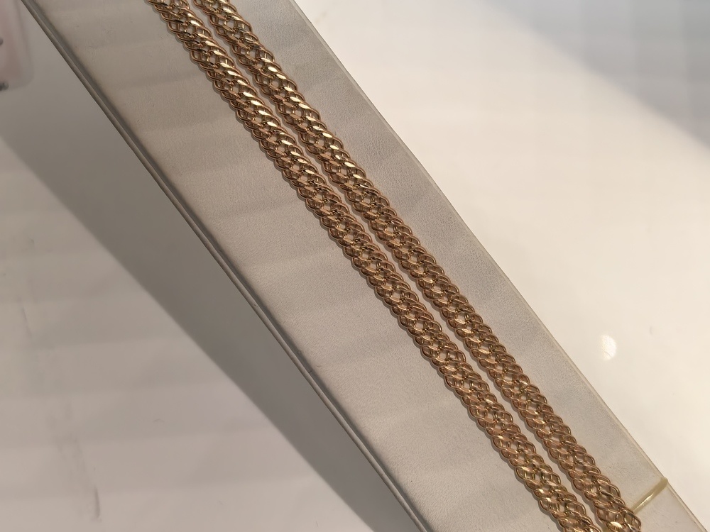 ЦЕПЬ ПУСТОТЕЛАЯ Ромб тройной (Au 585)