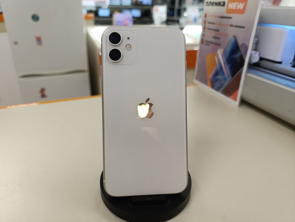 Смартфон Apple iPhone 11 64Gb