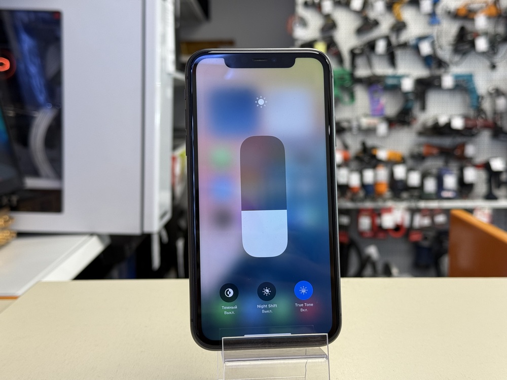 Смартфон Apple iPhone 11 64Gb
