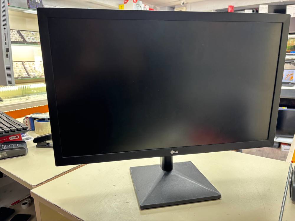 Монитор LG 22MK400A