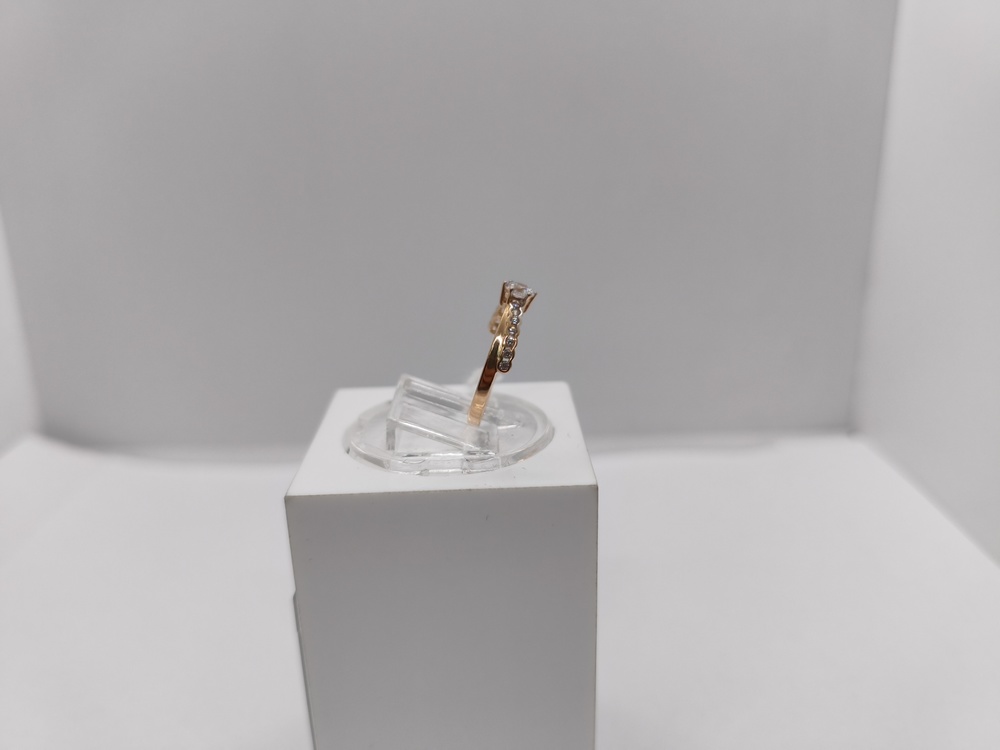 КОЛЬЦО С КАМНЯМИ (Au 585)