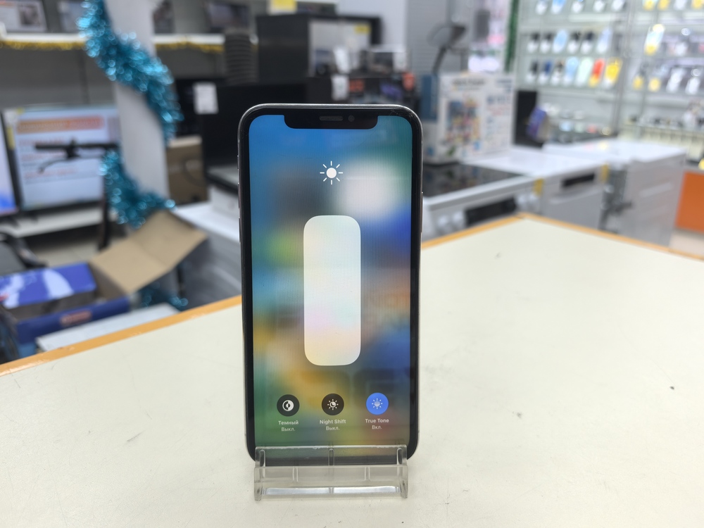 Смартфон Apple iPhone X 64Gb