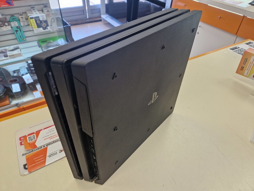 Игровая приставка PlayStation 4 Pro 1Tb Игровая приставка PlayStation 4 Pro 1Tb