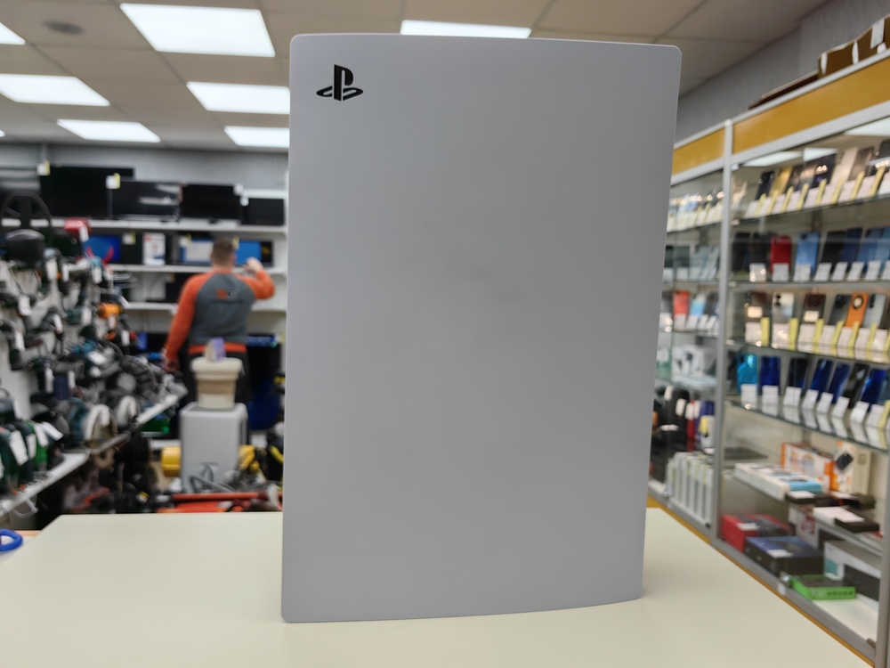 Игровая приставка PlayStation 5 825Gb (С дисководом)