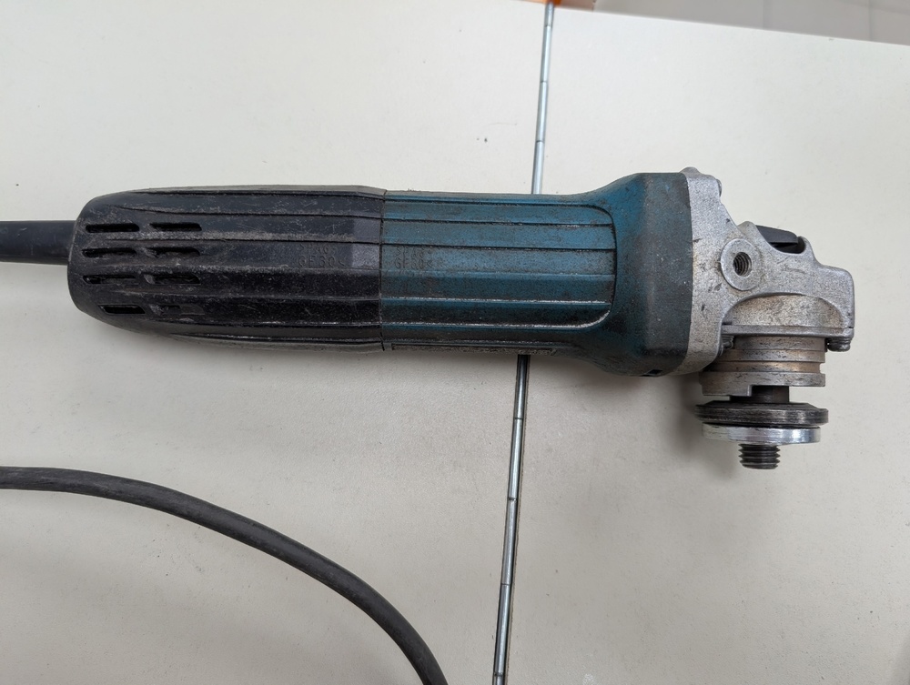 Угловая шлифмашина Makita GA5030