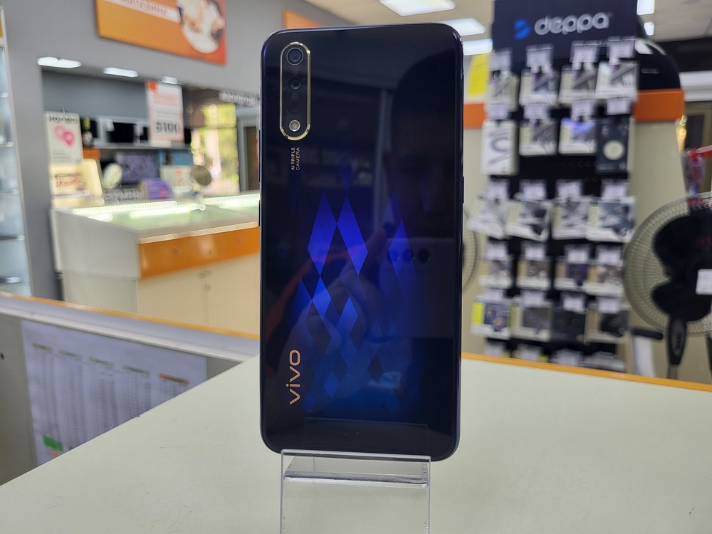 Смартфон Vivo 1907 6/128