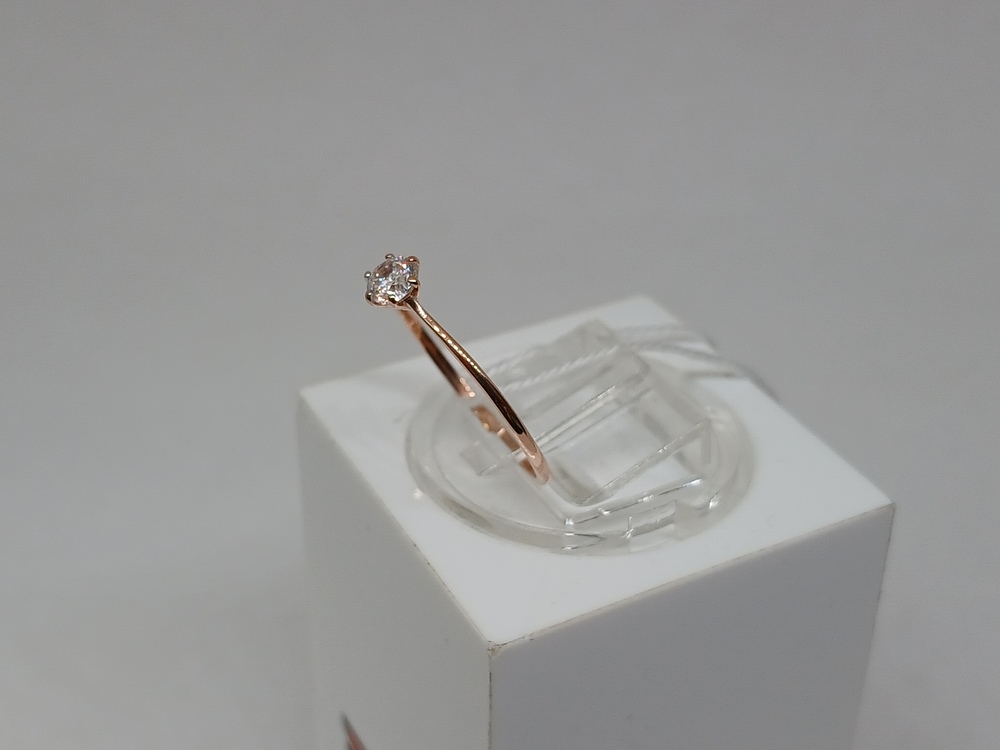 КОЛКМ585 КОЛЬЦО С КАМНЕМ (Au 585)