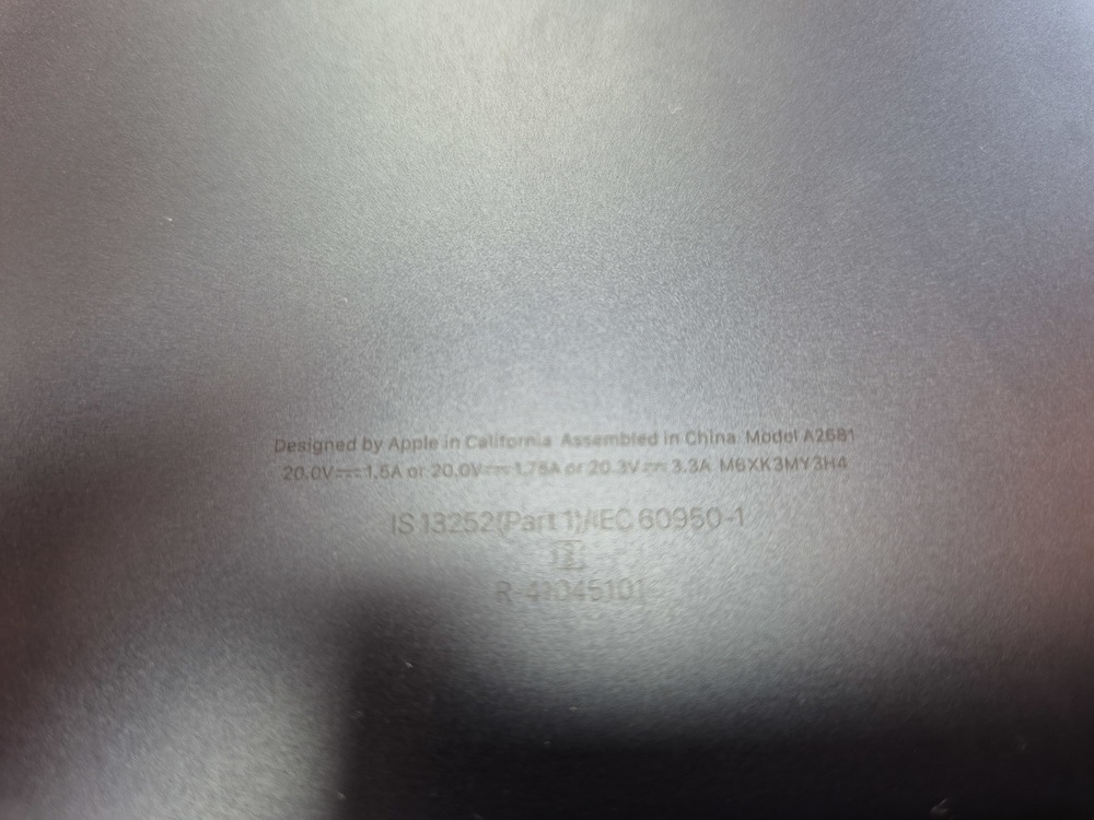 Ноутбук Apple MacBookAir 13 дюймов M2 A2681 (2022)