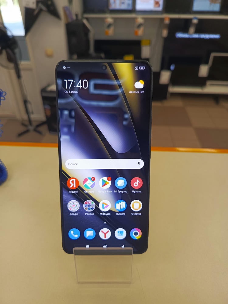 Смартфон Xiaomi POCO F6 8/256