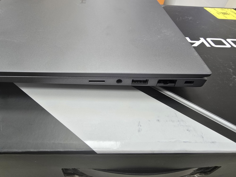 Ноутбук Infinix XBOOK B15; Ryzen 5 7535HS, AMD Radeon (TM) Graphics, 16 Гб, 512 GB, Нет