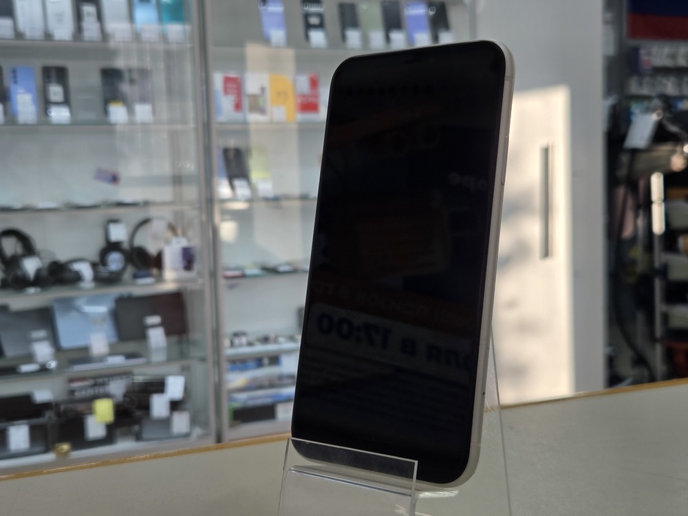 Смартфон Apple iPhone 11 128Gb