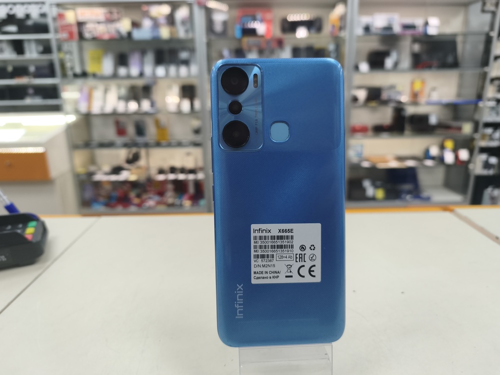 Смартфон Infinix HOT 20i 4/128