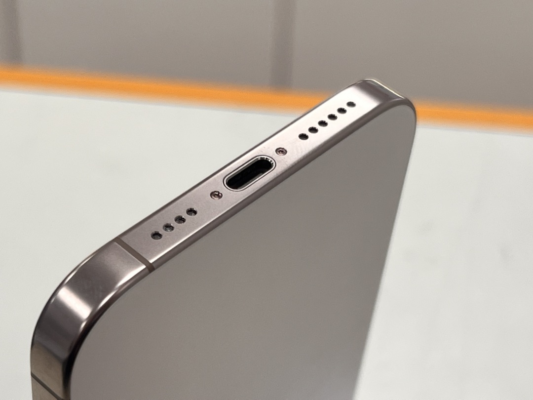 Смартфон Apple Iphone 16 Pro Max 256Gb eSim