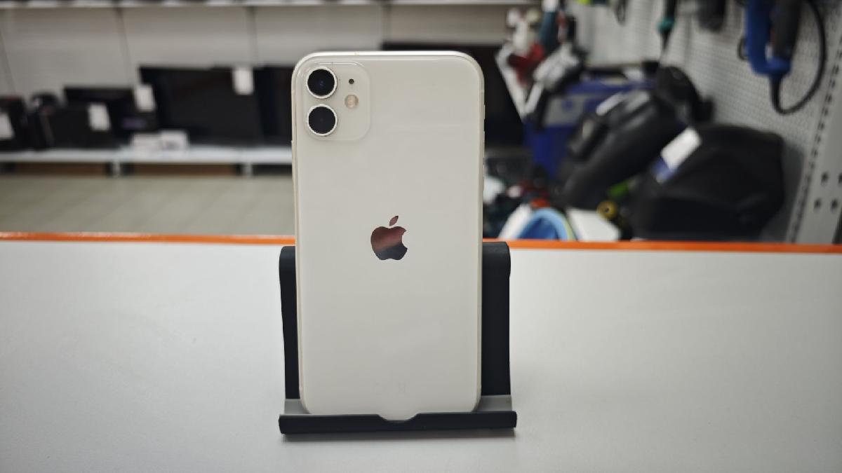 Смартфон Apple iPhone 11 128Gb