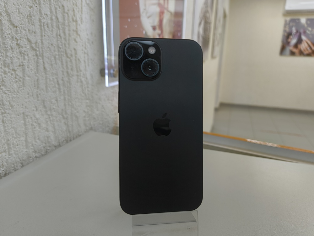 Смартфон Apple Iphone 15 128Gb