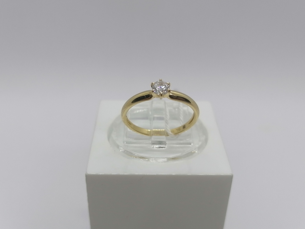 КОЛКМ585 КОЛЬЦО С КАМНЕМ (Au 585)