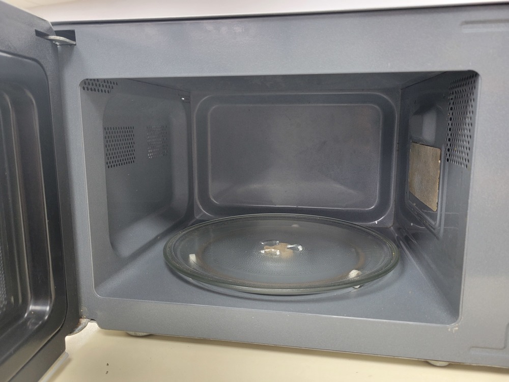 Микроволновая печь Gorenje MO17E1S