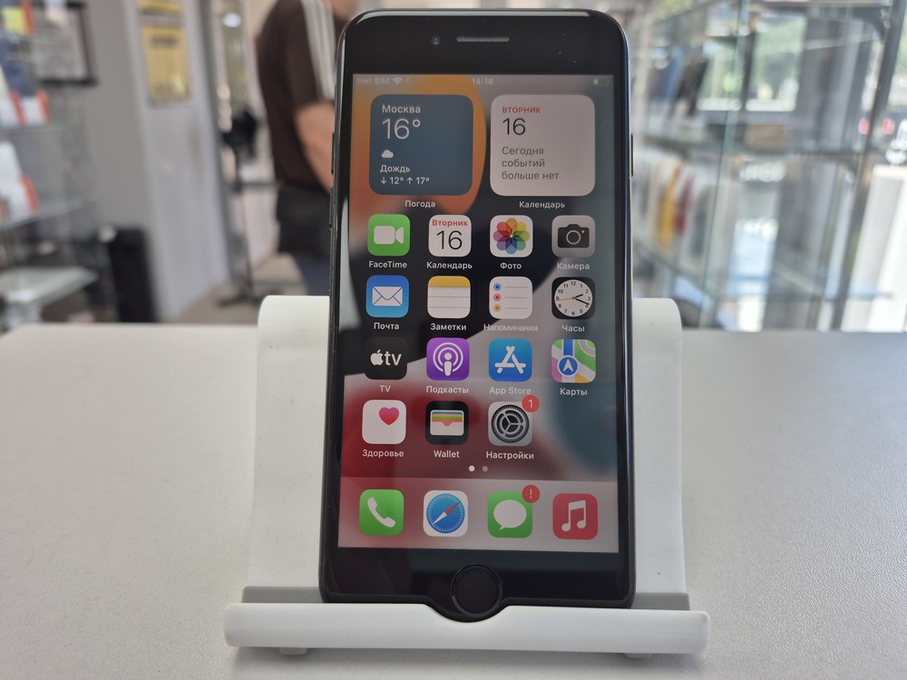 Смартфон Apple iPhone 7 32Gb